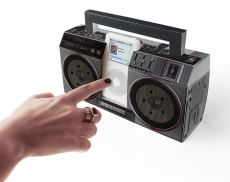 Mini boombox for ipod