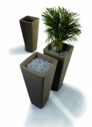 All so quiet Planter